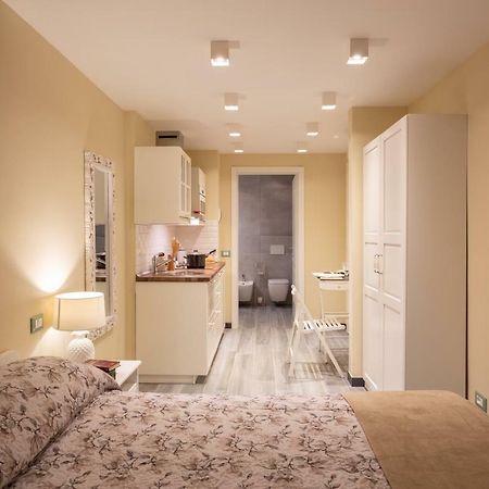 Le Stanze Di Carla! Con Cucina E Bagno Privato Hotel Firenze Bagian luar foto
